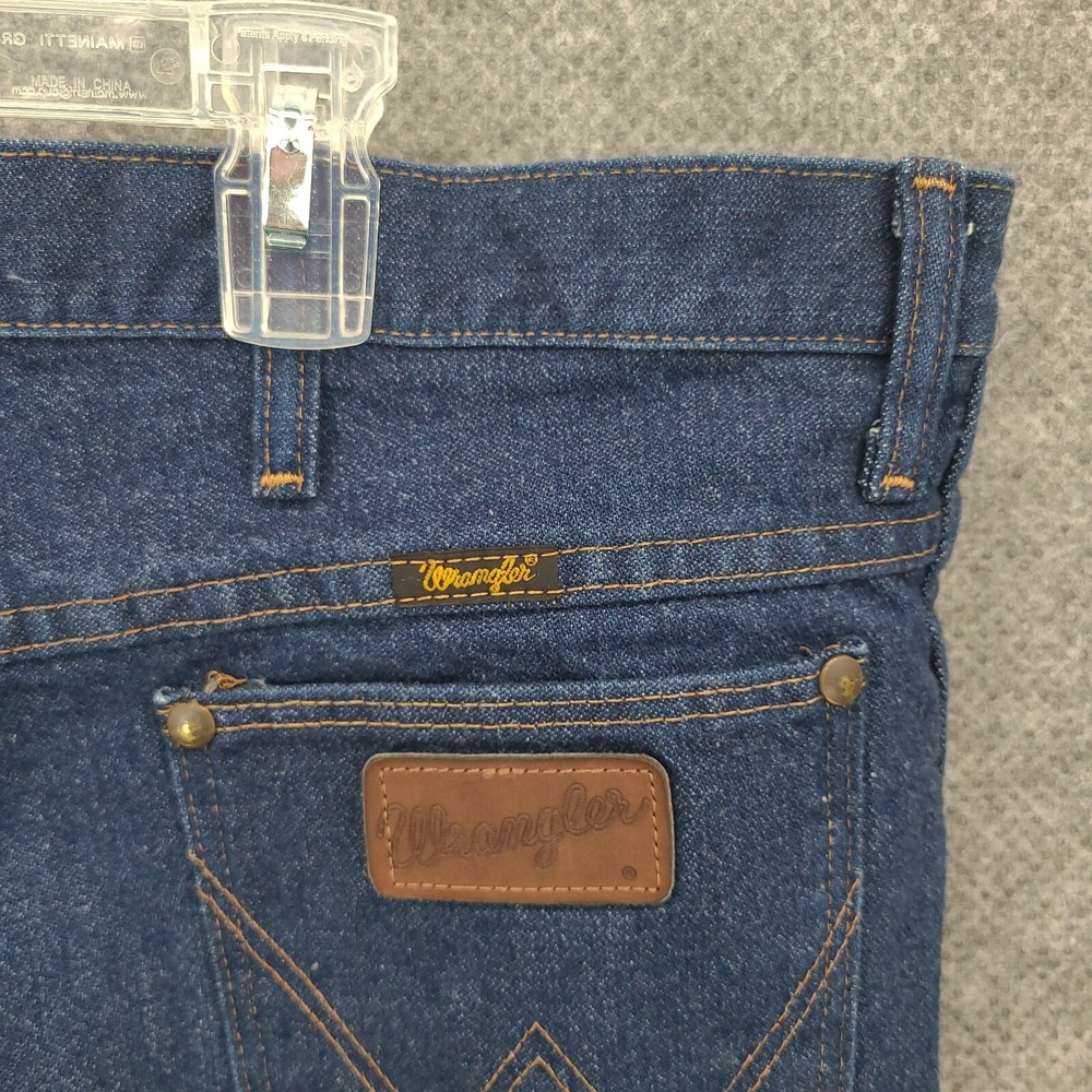 Wrangler Mens Jeans Size 42 Slim Fit Solid Blue Denim 100% Cotton  * - Picture 7 of 9